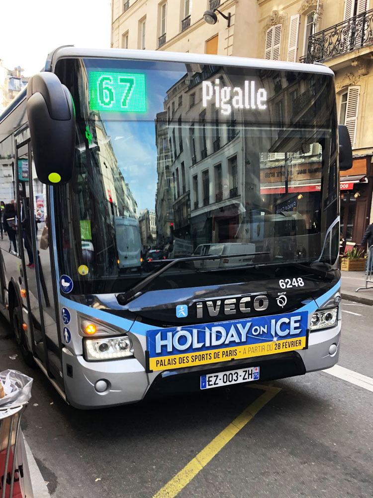 パリ　バス　67番線