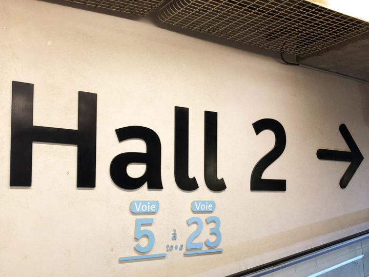 Paris Gare de LyonのHall 2 の看板です。