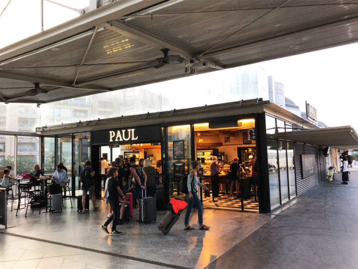 Paul, a bakery in the station.