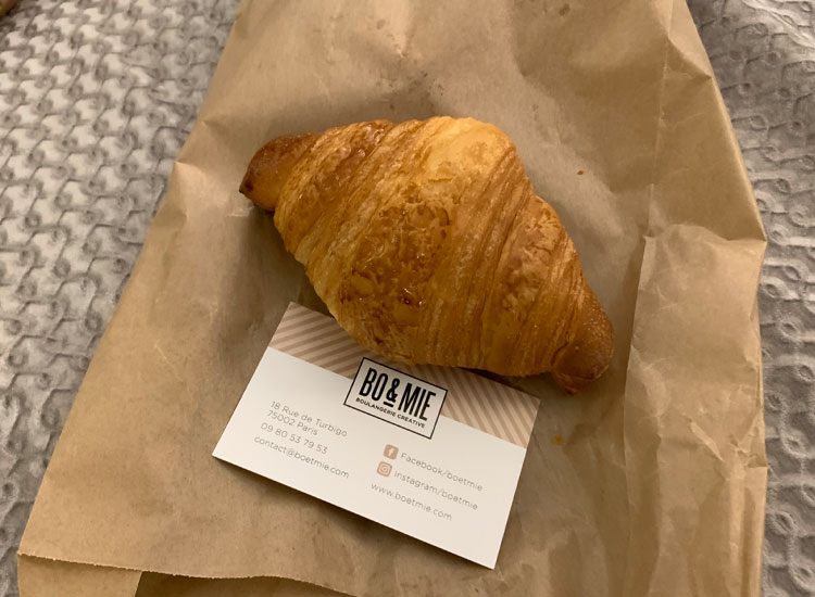 Mini croissants.