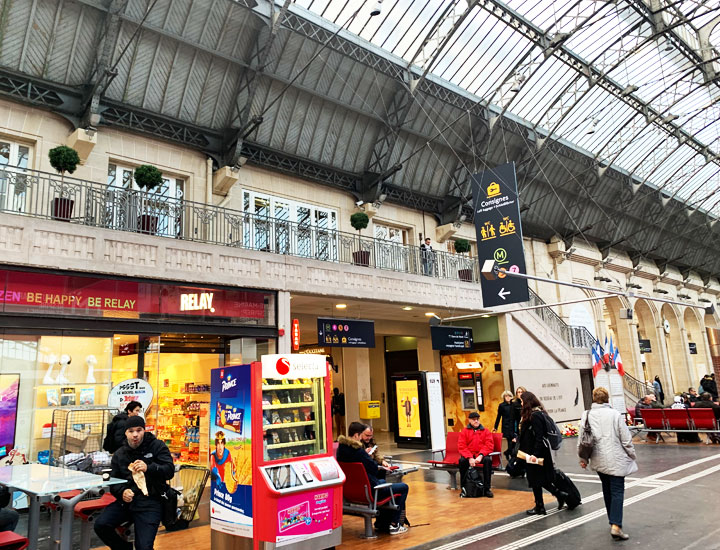 Gare de l’Est　駅構内の様子です。