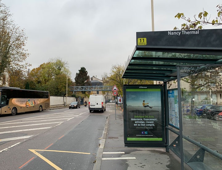 Bus stop, Nancy Thermal.