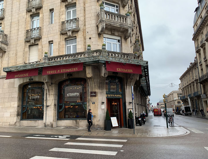 Entrance to Brasserie Excelsior Nancy.