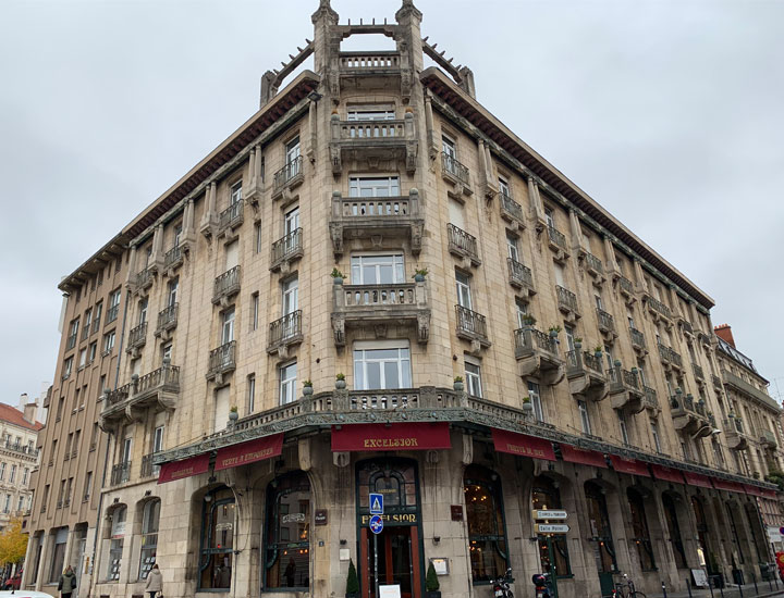 Exterior view of Brasserie Excelsior Nancy.