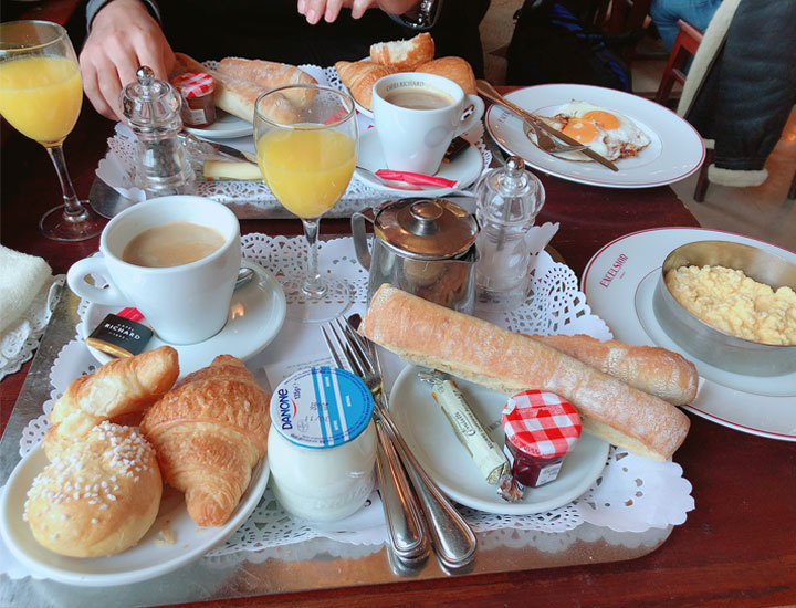 Breakfast at Brasserie Excelsior Nancy.