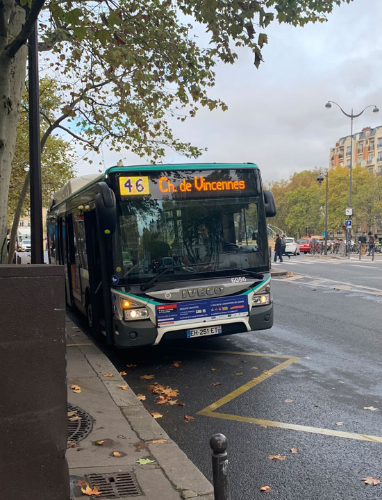 パリ　バス　46番線