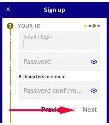 メールアドレスとパスワードを入力して、「Next」をタップします。